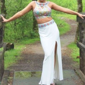 Prom dress paid $800 perfect condition